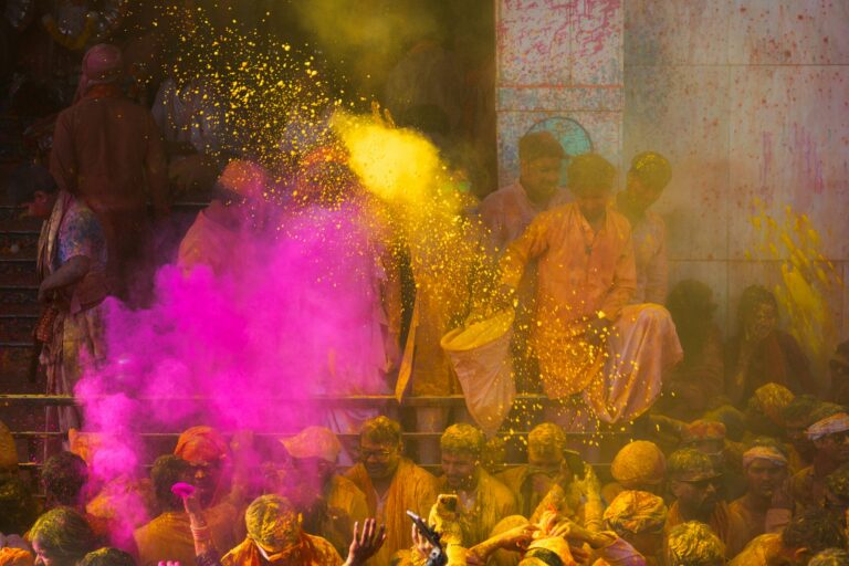 10 Festival Budaya Paling Unik di Dunia yang Tidak Boleh Dilewatkan